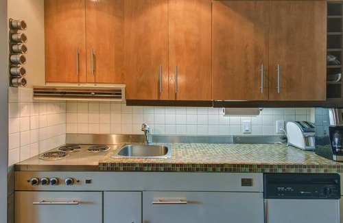 Mont-Tremblant Village Condo | Charming Tremblant 1 Bedroom -Pool + Hot Tub