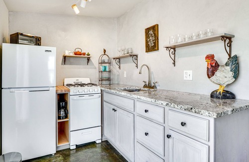 Menlo Park Apartment | Charming Tucson Apartment < 2 Mi to Downtown!