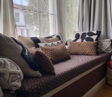 Shepherd's Bush House | Charming Two-Bedroom in Shepherds Bush