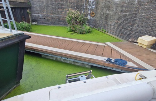 Tower Hamlets Boat Rental | Charming Two-bedroom Moored Boat in Canary Wharf area