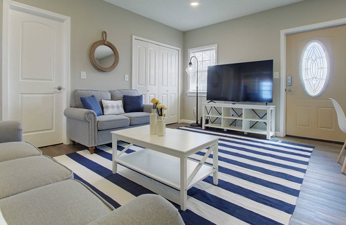 Vermilion House | Charming Two Bedroom Vermilion Getaway