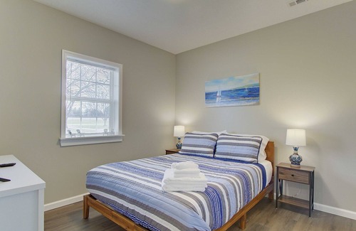 Vermilion House | Charming Two Bedroom Vermilion Getaway
