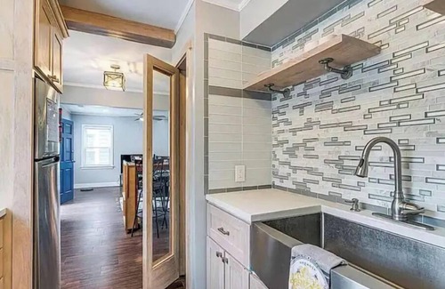 University District House | Charming Updated One Bedroom with yard