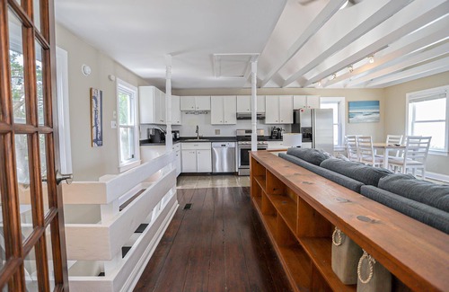 Stone Harbor House | Charming upside-down style single-family home