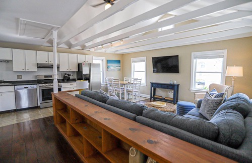 Stone Harbor House | Charming upside-down style single-family home