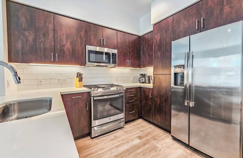 Del Rey Apartment | Charming Urban Oasis 2br/1ba