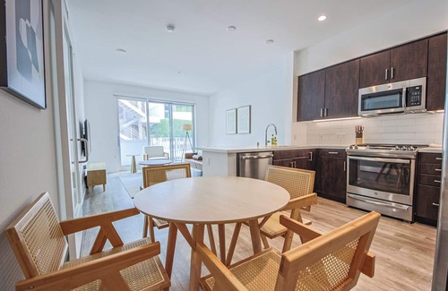 Del Rey Apartment | Charming Urban Oasis 2br/1ba