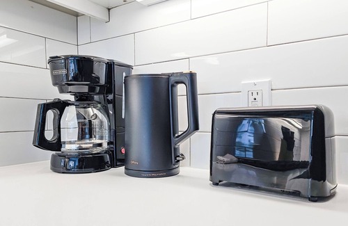 Del Rey Apartment | Charming Urban Oasis 2br/1ba