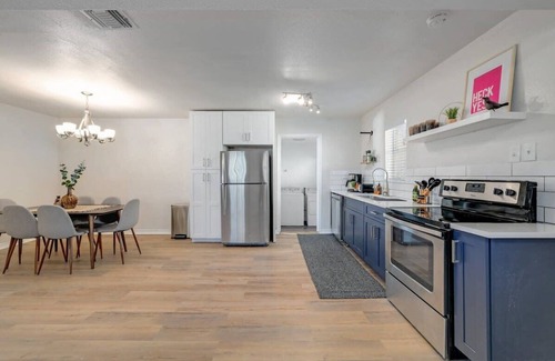 North San Antonio - SAT House | Charming Urban Oasis in Alamo City