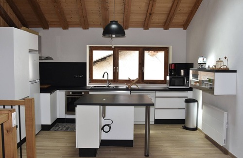 Pralognan-la-Vanoise Ski Chalet | Charming Village House in La Croix - Sleeps 10 - Near Pralognan-La-Vanoise