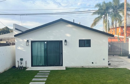Mar Vista House | Charming Venice guesthousennn
