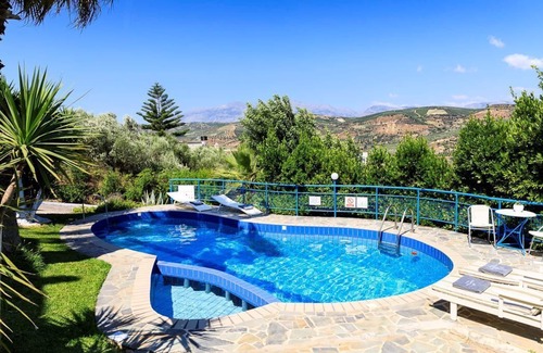 Archanes Villa | Charming Villa Maria