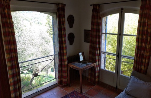 Bendejun House | CHARMING VILLA, 15 km from NiCE MOYENNE MONTAGNE WITH VIEW AND SWIMMING POOL