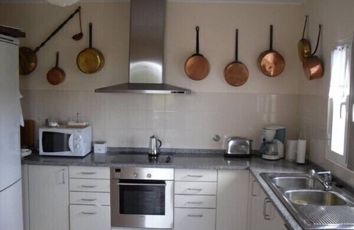 Vila Baleira Villa | Charming Villa by the sea