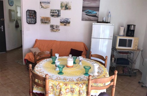 Le Barcares Villa | Charming Villa for 6 with Terrace, Close to Beach and Shops - Le Barcarès