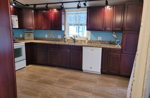 Key Largo Villa | Charming villa in a gated ocean front community