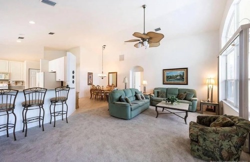Jensen Beach Villa | Charming villa in wonderful Jensen Beach Florida with a private swimming pool.