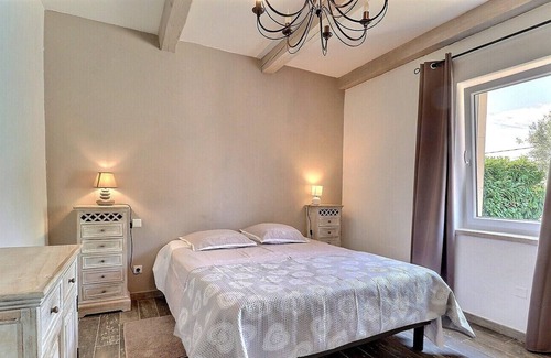 Salavas Villa | Charming villa L'Opaline - 4 bedrooms - 3 bathrooms - swimming pool - 5 air conditioners