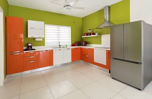 Gold Coast Villa | Charming Villa · sleeps 10 in Noord w/Plunge Pool