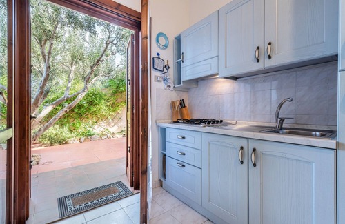 Villasimius Villa | Charming Villa “Villa Lilla” with Wi-Fi, Garden, Balcony & Terrace; Parking Available