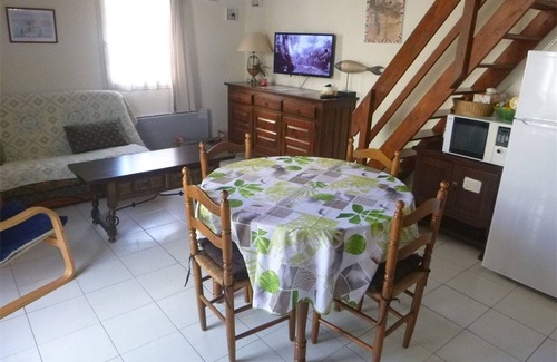 Port Leucate Villa | Charming Villa with Terrace, Mezzanine, 6 Sleeps, 500m from Beach - Port Leucate