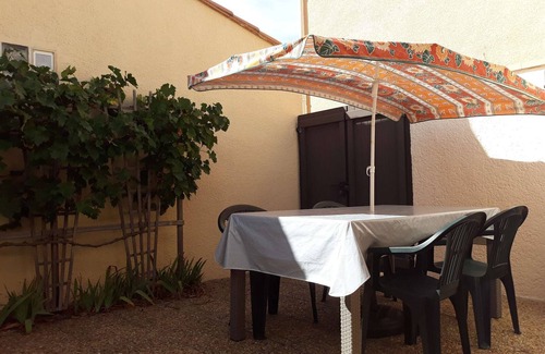 Port Leucate Villa | Charming Villa with Terrace, Mezzanine, 6 Sleeps, 500m from Beach - Port Leucate