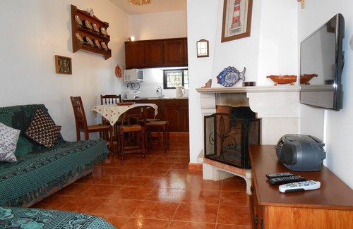 Conceicao e Cabanas de Tavira Villa | Charming Villa With Air conditioning, Private Jacuzzi, Near The Beach.
