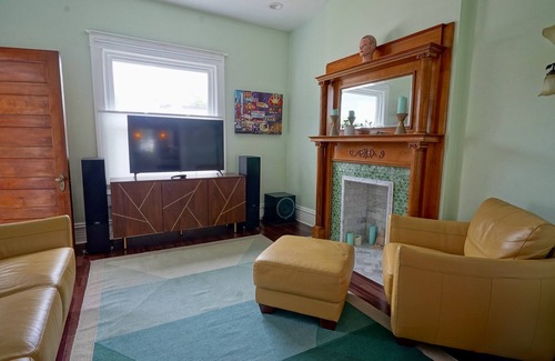 Cole House | Charming Vintage 1902 Home with loft suite and large outdoor area