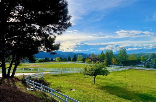 Missoula House | Charming Vintage Rambler With Incredible Views!