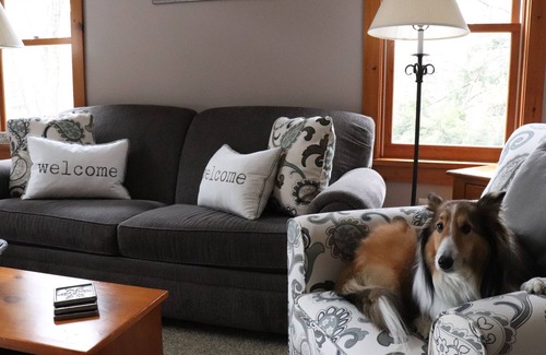 Manchester Center House | Charming VT home, Hot tub, pool, Fall, Winter and long term discounts, just ask!