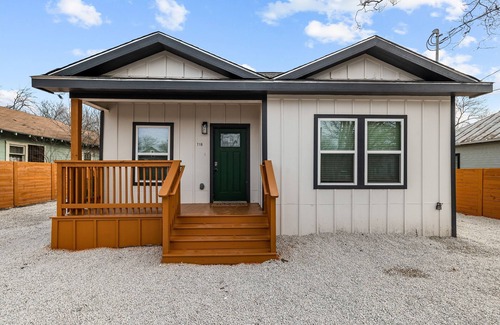 Denver Heights Cottage | Charming Walkable 4 Br/2.5 BA Near Dtown Riverwalk