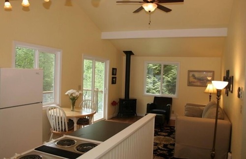 Port Angeles East Cabin | Charming Waterfront Cabin Near Olympic National Park