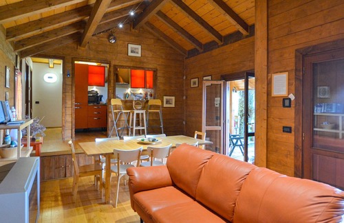 Pieve Santo Stefano House | Charming wooden house, situated on a hill, between Florence and San Marino.