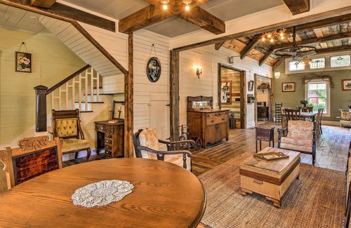 Cleveland Cottage | Charming 'Yellow Bird' Historic Cleveland Cottage