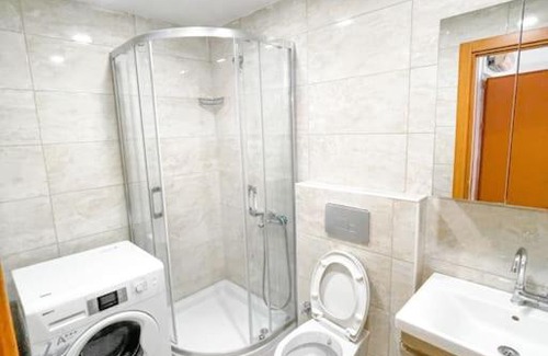 Mecidiyekoy Apartment | CharmingApartment IdealLocation