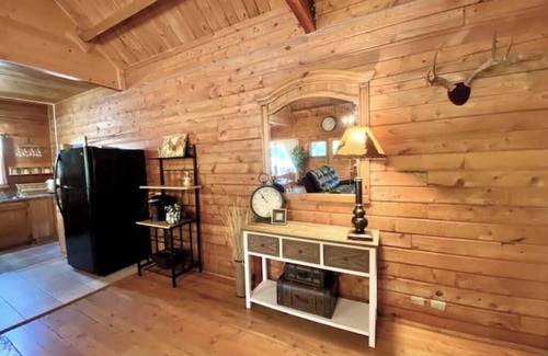 Idaho Falls Apartment | Charmingly Rustic, Mountain River Ranch Cabin