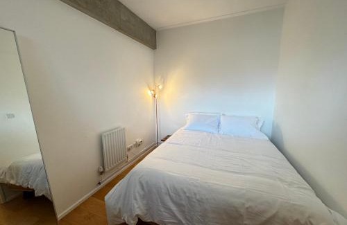 Newham Apartment | Charmingly Trendy 1bed Flat near Regents Canal