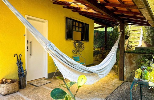 Itaipava Ski Chalet | Charmoso chale c WiFi e linda vista em Itaipava RJ