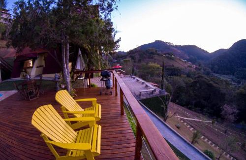 Itaipava Ski Chalet | Charmoso chale c WiFi e linda vista em Itaipava RJ