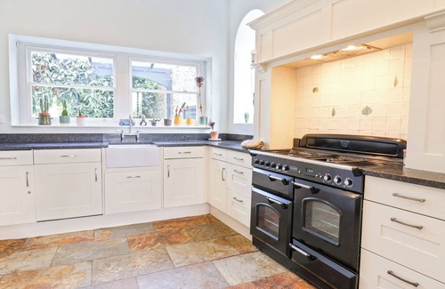 Bridport Cottage | CHARMOUTH LODGE, pet friendly, character holiday cottage in Charmouth