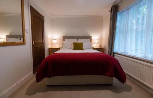 Bracknell House | Charnwood Guest House
