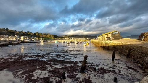 Lyme Regis House | Charnwood Guest House