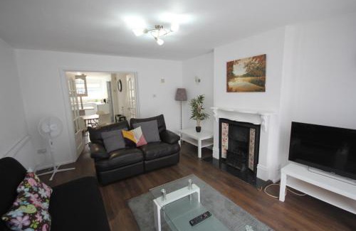 Hillingdon House | Charnwood Place