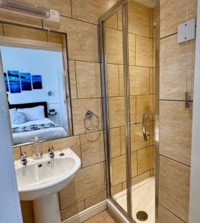 Loughborough Bed & Breakfast | Charnwood Regency Guest House