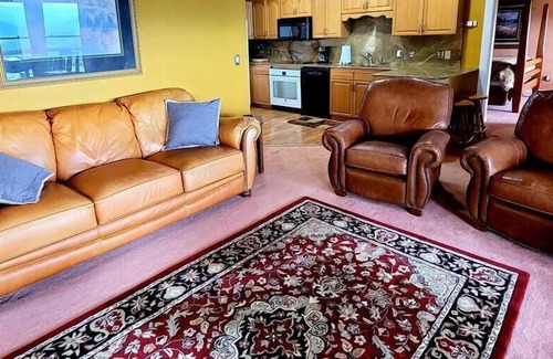 Clyde House | Charsley Mountaintop Retreat