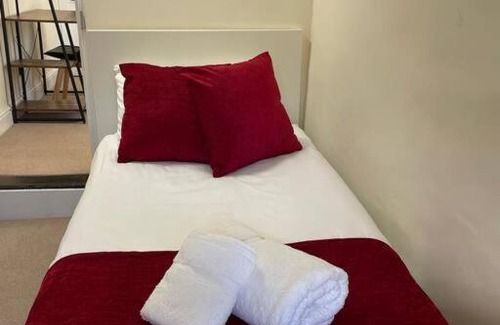 Chatham Apartment | Charter House with good Wifi