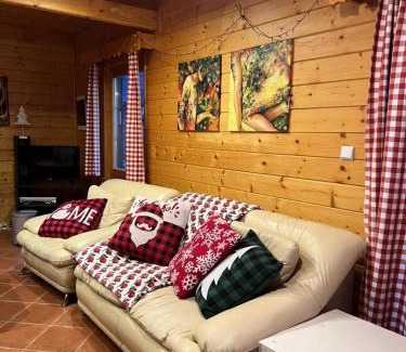 Szczyrk Ski Chalet | Chata pod Skrzycznem LuLu