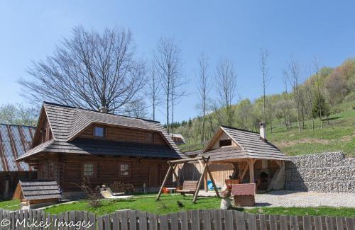 Terchova Cabin | Chata u sváka Jana