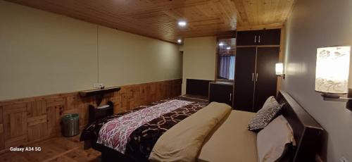 Aleo Hotel | Chatanya Cottages