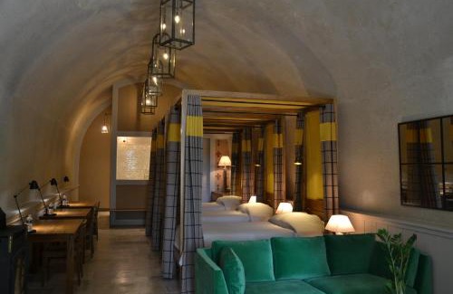 Saint-Regle Hotel | Chateau des Arpentis